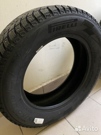 Pirelli Scorpion Ice Zero 2 235/60 R18 107H