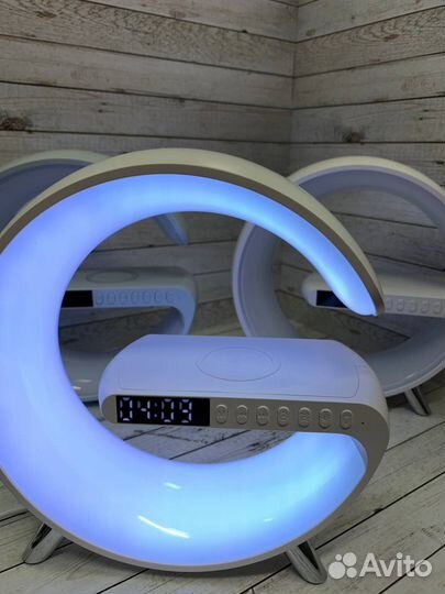 Smart лампа с б/зарядкой