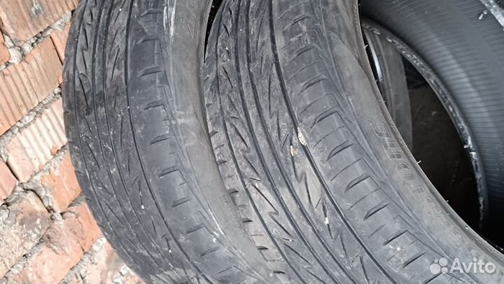 Bridgestone MY-02 Sporty Style 215/55 R17 94V