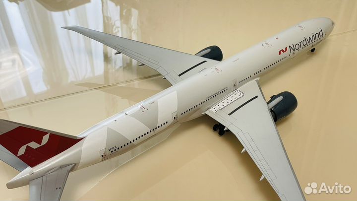 Модель самолета Boeing 777-300 а/к «Nordwind”