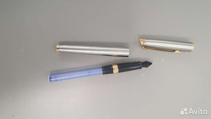 Перьевая ручка waterman