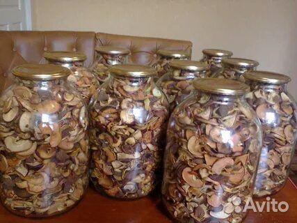 Сухофрукты,овощные чипсы,орех грецкий,петрушка