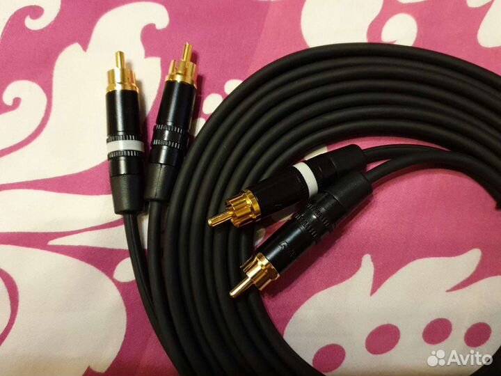 Межблочный кабель на разъёмах Rean