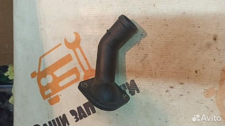 Корпус термостата Skoda Octavia