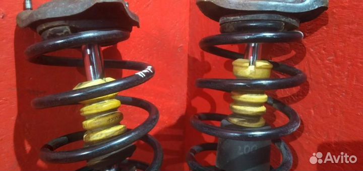 Приора амортизаторы передние комплект с пружинами
