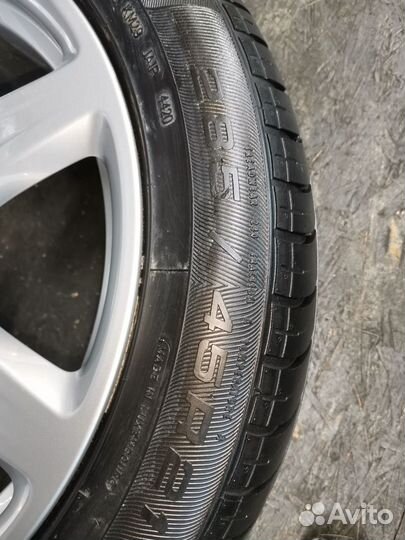 Оригинальные колеса Rolls-Royce Cullinan R21