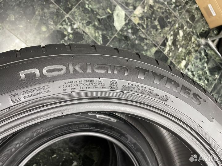 Nokian Tyres Hakka Black 2 SUV 275/45 R21 110Y