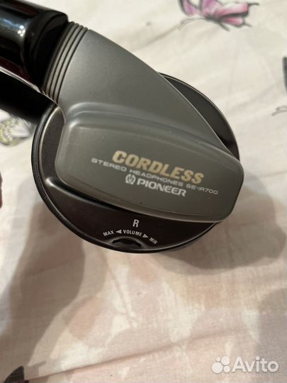 Беспроводные наушники pioneer