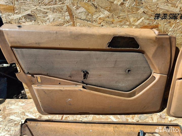 Дверные карты Mercedes w124