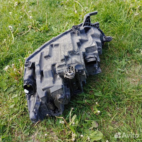 Фара правая для skoda octavia LED 5e4941016