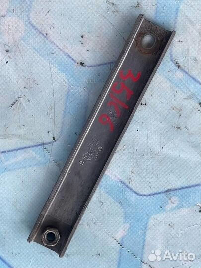 Кронштейн (сопут. товар) 06d145536b