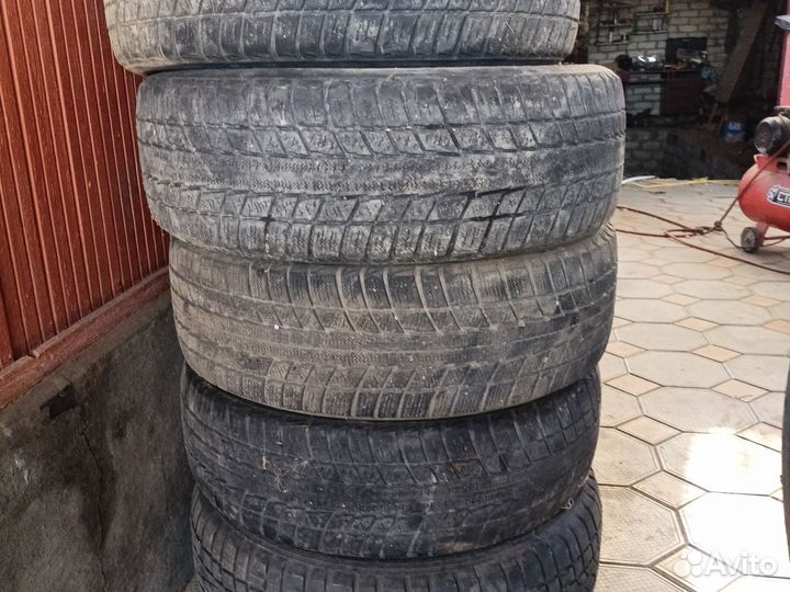 Triangle Snow-LL01 235/70 R16