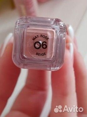 Блеск для губ и жидкие тени Vivienne Sabo