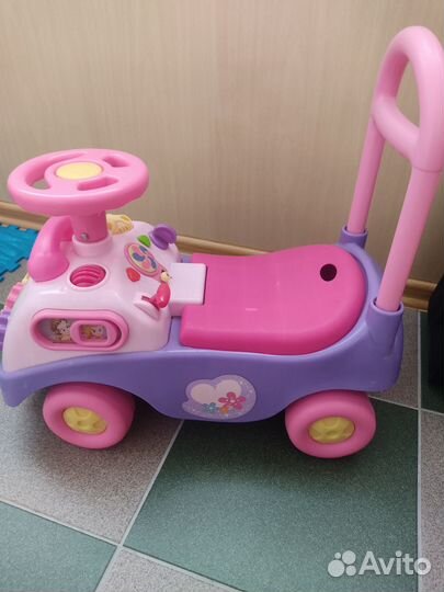 Машинка толокар каталка