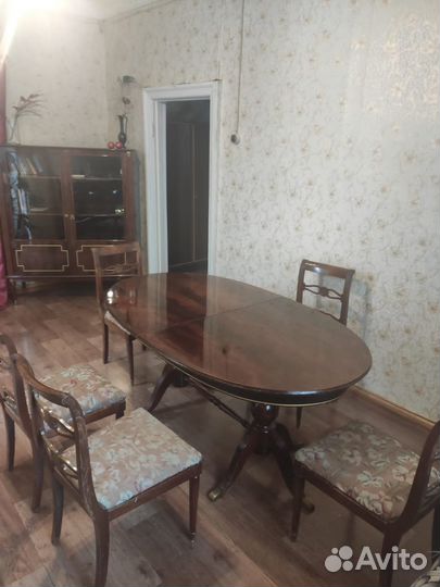 Шикарный стол из массива красного дерева/махагона