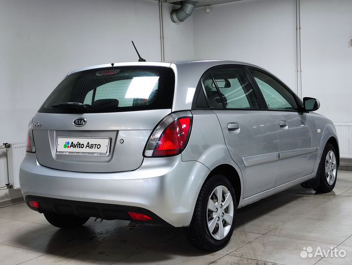 Kia Rio 1.4 AT, 2011, 322 000 км