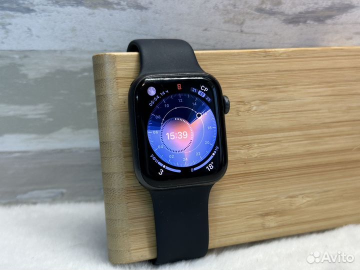 Apple Watch SE 44mm акб 92
