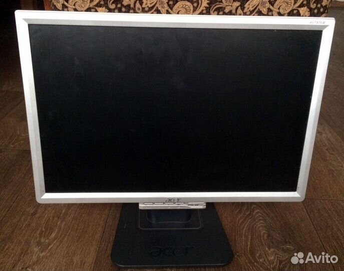 Мониторы рабочие и не очень