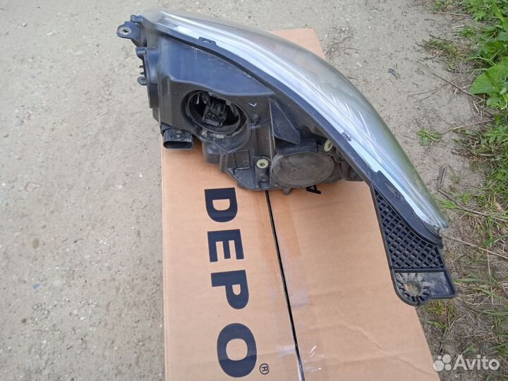 Фара передняя правая на форд фокус 3
