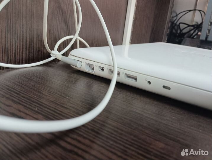 Ноутбук Apple MacBook Air 13.3 2010 A1342