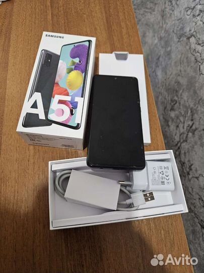 Самсунг А 51