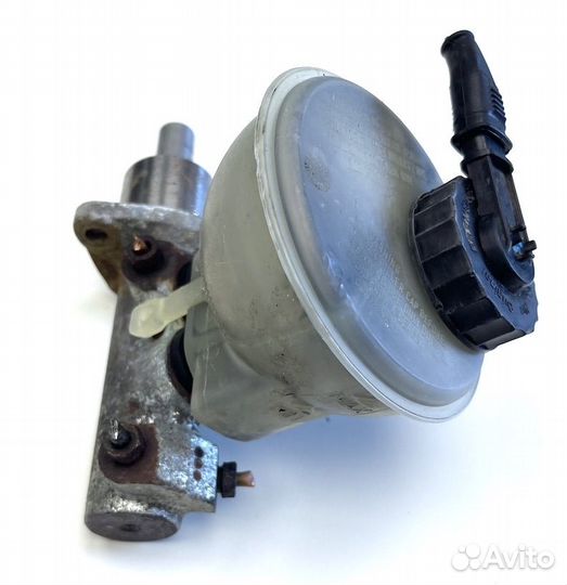 Цилиндр тормозной главный Шкода Фелиция 1996г 1.3л