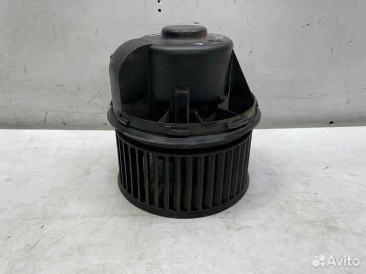 Моторчик печки (отопителя) Ford Focus 2 (дорест)