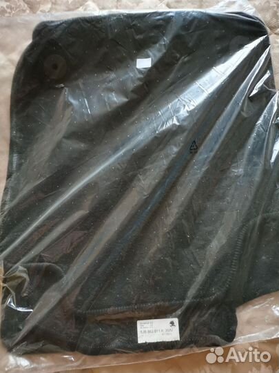 Автомобильные коврики текстильные