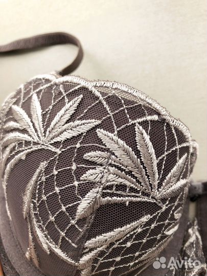 Бюстгальтер новый 70B