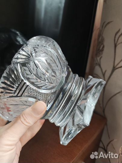 Хрустальная ваза