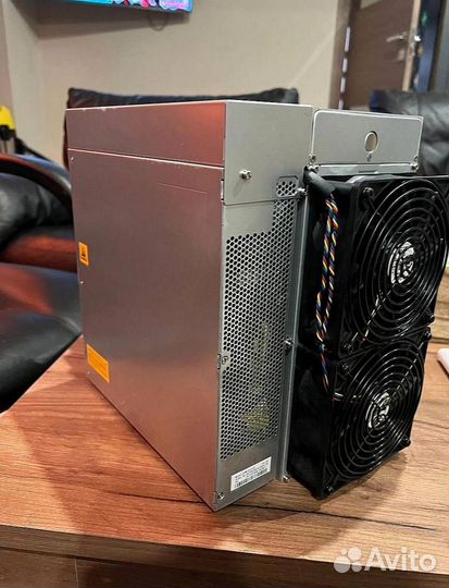 Асик Antminer S19 90Th J1-11 126 чипов