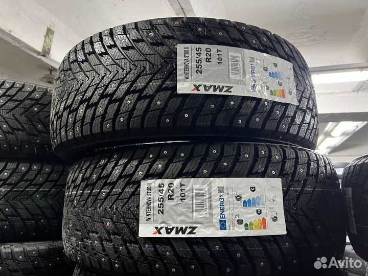 Zmax Winternova Stud II 255/45 R20 101T