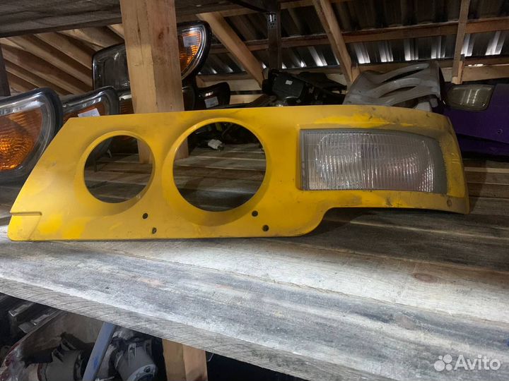 Рама (очки) для фар LH Hyundai Aero Town бу желтая