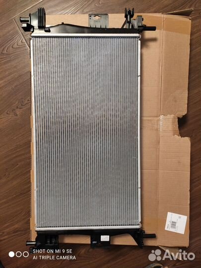 Радиатор системы охлаждения ford