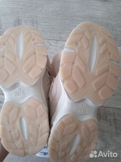 Кроссовки zara