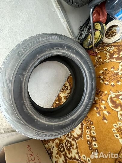 Bridgestone Blizzak Revo GZ 215/60 R16