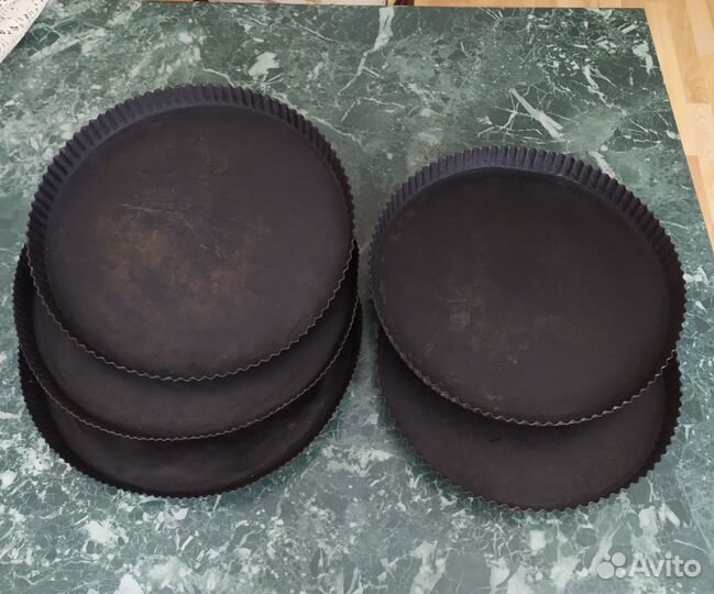 Сковороды в ассортименте б/у