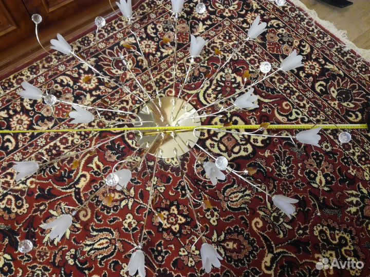 Люстра большая