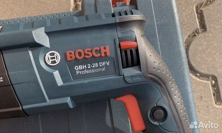 Перфоратор Bosch 2-28 с бурами