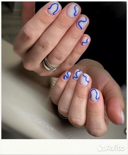 Модель на маникюр