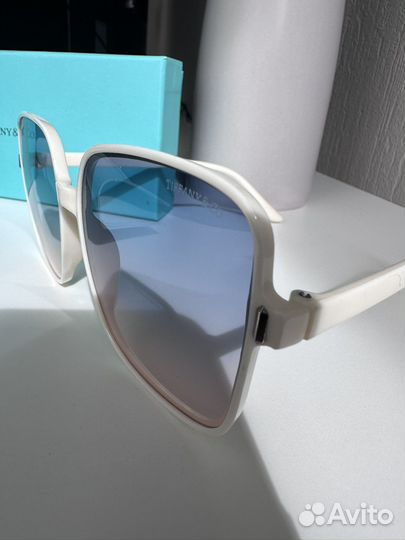 Солнечные очки женскиеTiffany&Co