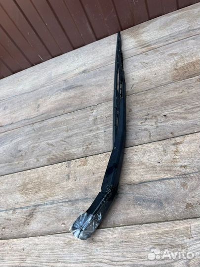 Поводок дворника правый Honda Civic 4D 1.3 2008