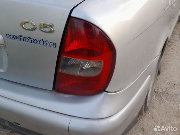 Фонарь задний Citroen C5 1
