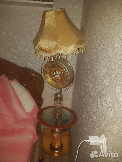 Торшер напольный со столиком