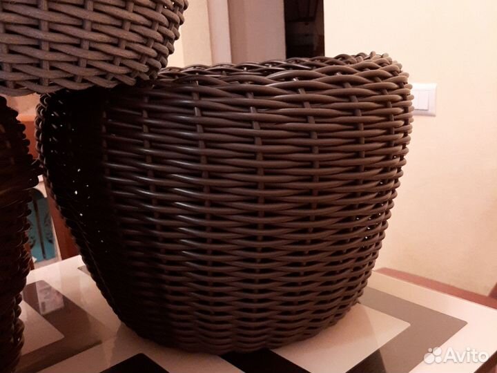 Кашпо для цветов напольное