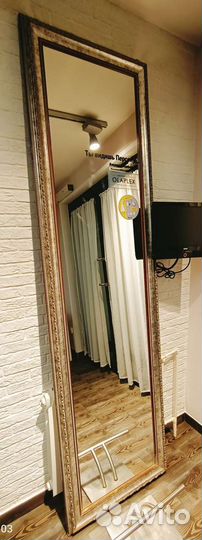 Зеркало напольное