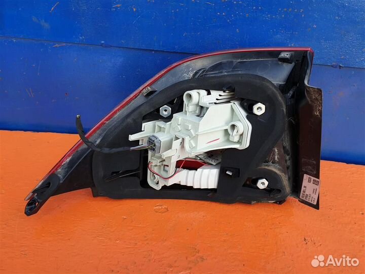 Фонарь правый Volvo S60 2 2010-2015 30796268