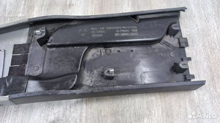 Обшивка стойки правая Volkswagen Touareg 7LA BMV