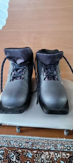 Лыжные ботинки классические