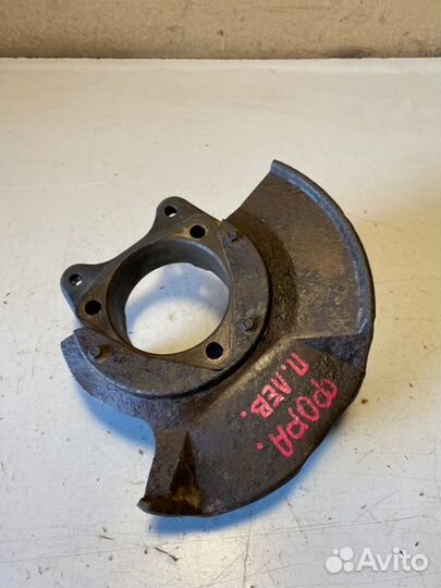 Кулак передний левый Chery Fora A21